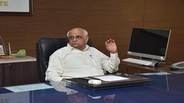 મોરબી દુર્ઘટનામાં મૃત્યુ પામેલ દિવંગતોના શોકમાં ૨ નવેમ્બરે ગુજરાતમાં રાજયવ્યાપી શોક પાળવાનો નિર્ણય