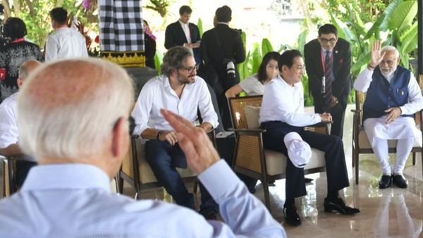 G20 Summit: પીએમ મોદીને સેલ્યુટ કરતા દેખાયા જો બિડેન, મોદીજીની બાજુમાં ઉભા રહ્યાં