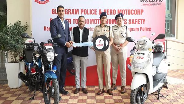 મહિલાઓની સુરક્ષા માટે પોલીસને ગિફ્ટમાં આપ્યા 50 બાઇક્સ અને 10 સ્કુટર, જાણો