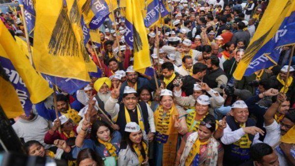 આમ આદમી પાર્ટી ભાજપના ગઢમાં ઘૂસી ગઈ છે