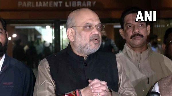 Karnataka Maharastra Border Dispute: બંને રાજ્યોના CM સાથે બેઠક કરી અમિત શાહે આપ્યો સમાધાન