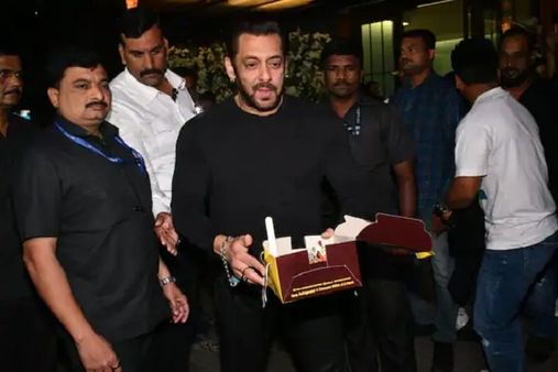 બહેન અર્પિતાના ઘરે પાર્ટી યોજાઈ