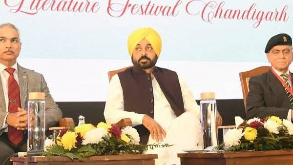 મિલિટ્રી લિટરેચર ફેસ્ટિવલમાં પંજાબના મુખ્યમંત્રી ભગવંત માને કહ્યું- યુવાઓનું સેના પ્રત્યે સમ્માન વધશે