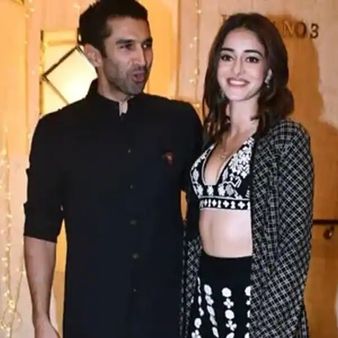 અનન્યા પાંડે અને આદિત્ય રોય કપૂર