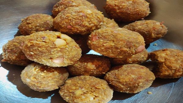 બ્રાઉન રાઈસ લાડુ બનાવવા માટે જરૂરી સામગ્રી - ( what is Brown Rice Laddu Recipe In gujarati ) બ્રાઉન રાઈસ લાડુ બનાવવા માટે જરૂરી સામગ્રી - ( what is Brown Rice Laddu Recipe In gujarati )