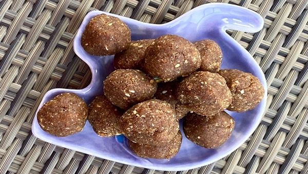 ખજૂરના લાડુ બનાવવા માટે જરૂરી સામગ્રી (Date laddu Recipe in gujarati) - ખજૂરના લાડુ બનાવવા માટે જરૂરી સામગ્રી (Date laddu Recipe in gujarati) -