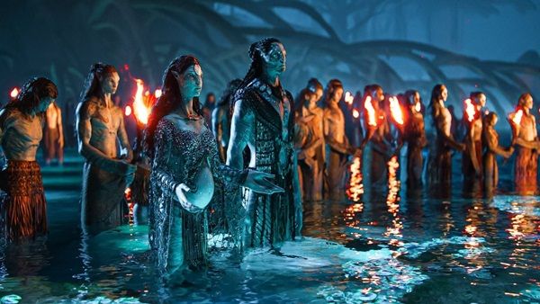 માતાપિતા સાથે રડતા જોવા