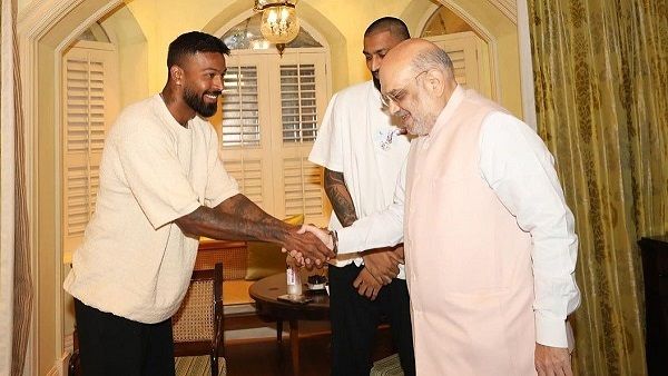 હાર્દિક પંડ્યા-કૃણાલ પંડ્યાએ કરી ગૃહમંત્રી અમિત શાહ સાથે મુલાકાત, શેર કરી તસવીર