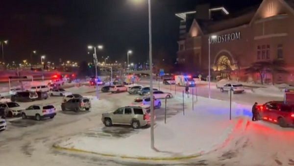 મોલ ઓફ અમેરિકામાં ગોળીબાર