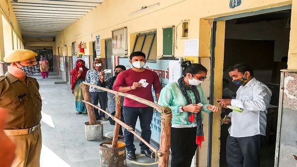 વિભાજન પછી આવકમાં કોઈ સુધારો થયો નથી વિભાજન પછી આવકમાં કોઈ સુધારો થયો નથી