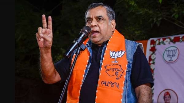 બંગાળીઓ પર ટિપ્પણી મુદ્દે પરેશ રાવલ સામે કોલકત્તામાં દાખલ થયો કેસ