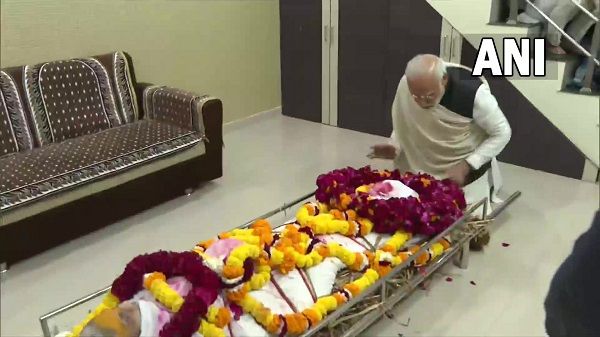 હિરાબા 100 વર્ષના હતા