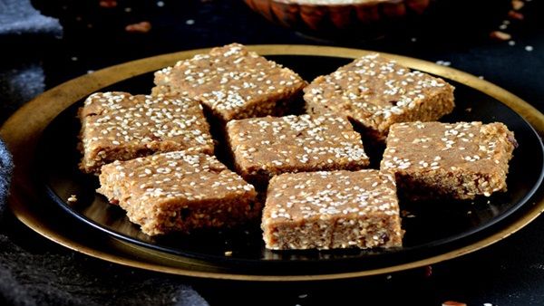 હાડકાંને મજબૂત બનાવે છે -