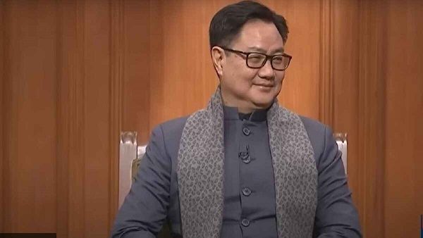 રાહુલ ગાંધીએ ભારત-ચીન જેવા મુદ્દા પર ના બોલવાની જરૂર નથી, આપ કી અદાલમાં કિરેન રિજિજુએ સાધ્યુ નિશાન