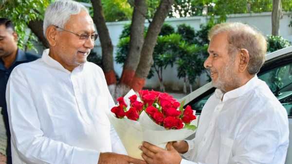 સીએમ નીતિશ કુમારના રાજકીય ગુરુ