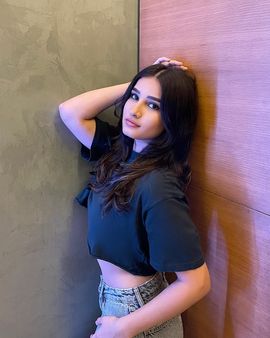 રાશાની ફેશન સેન્સની બોલિવૂડમાં ચર્ચા છે રાશાની ફેશન સેન્સની બોલિવૂડમાં ચર્ચા છે