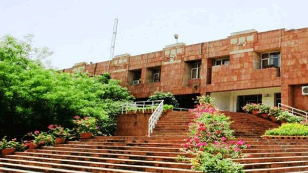 PM Modi પર BBC ડોક્યુમેન્ટ્રી સ્ક્રિનિંગને લઇને JNU માં લગવામાં આવી રોક, થઇ શકે છે કાર્યવાહી