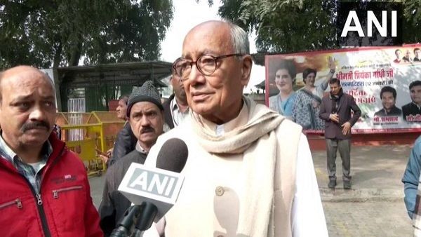 દિગ્વિજય સિહ ચૂંટણી આયોગને કર્યો સવાલ, 30 કરોડ પ્રવાસી મજદૂરનો આકડો ક્યાથી આવ્યો સર્વે તો થયો નથી