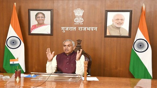 વેદ અને વિજ્ઞાનના સમન્વયથી જ પૂર્ણતા પામી શકીશું : આચાર્ય દેવવ્રતજી