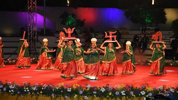 કેન્દ્રીય મંત્રી પિયુષ ગોયલની પ્રેરક ઉપસ્થિતિમાં મહાત્મા મંદિર ખાતે વિવિધ સાંસ્કૃતિક કાર્યક્રમો યોજાયા