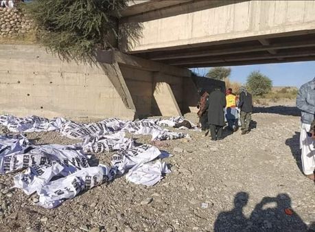 Pakistan : બલૂચિસ્તાનમાં બસ ઊંડા નાળામાં પડી, 39ના મોત