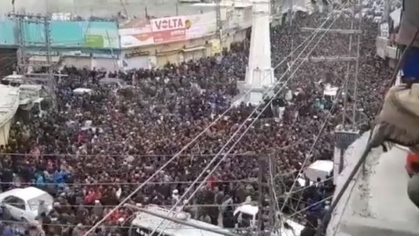 ડિફોલ્ટ થયાના એક વર્ષ પછી પાકિસ્તાનના હાલ