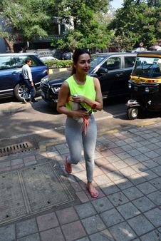 હોટ એન્ડ બોલ્ડ લુક વાયરલ