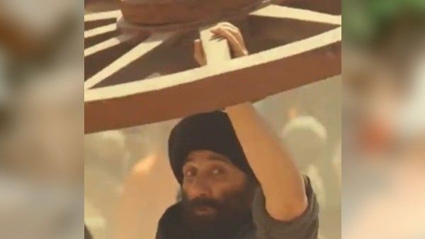 Gadar 2 : ગદર 2 નો ફર્સ્ટ લુક સામે આવ્યો, સની દેઓલ ગાડાના પૈડા સાથે ધમાલ મચાવશે