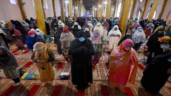 ટ્રિપલ તલાક પર ગેરકાનુની જાહેર