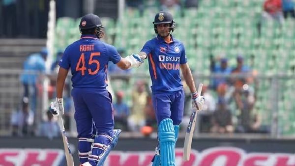 INDvsNZ: શુભમન ગીલે ફટકાર્યુ કરીયરનુ પહેલુ બેવડુ સતક, ન્યુઝીલેન્ડને મળ્યુ 350 રનનુ લક્ષ્ય