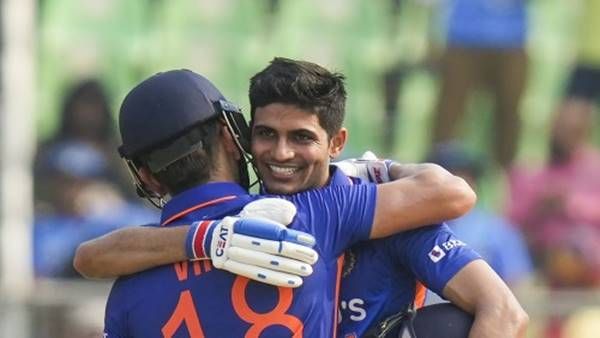 શુભમન ગિલે પણ ફટકારી સદી