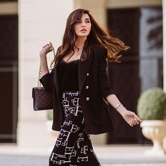 સાદિયા પાકિસ્તાની અભિનેત્રી છે