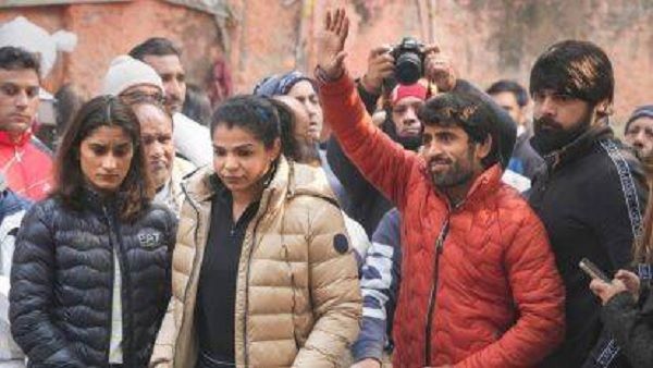 રૂમમાં કેમેરા નથી હોતા