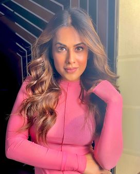 નિયા શર્મા સોશિયલ મીડિયા પર છવાયેલી રહે છે