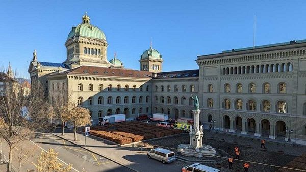 સ્વિટઝરલેન્ડના સંસદ ભવન કરવામાં આવ્યું ખાલી, વિસ્ફોટકસ ાથે સંદિગ્ધની ધરપકડ