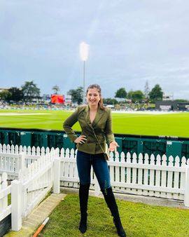 જયાની મોટી ફેન ફોલોઈંગ છે