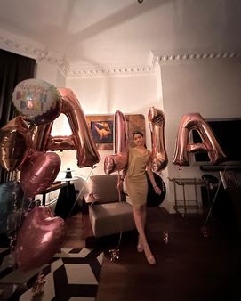 આલિયા છિબા એકદમ બોલ્ડ અને બ્લૂટીફૂલ છે આલિયા છિબા એકદમ બોલ્ડ અને બ્લૂટીફૂલ છે