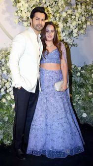 નતાસા - વરૂણ ધવન