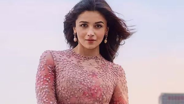 આલિયા ભટ્ટ આલિયા ભટ્ટ