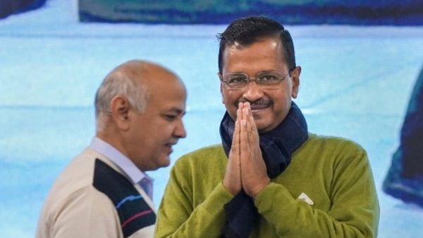 મનિષ સિસોદીયાની ગિરફ્તારીની વિરૂદ્ધ હતા CBI અધિકારી: સીએમ કેજરીવાલ