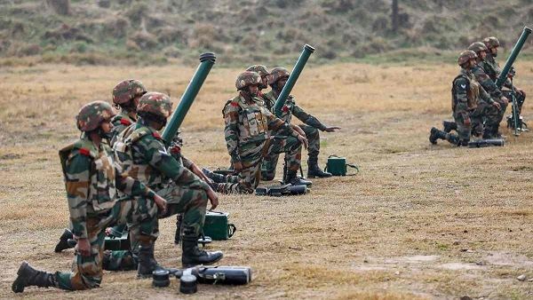 Budget 2023: ચીન સાથે સીમા વિવાદ વચ્ચે મોદી સરકારે વધાર્યુ રક્ષા બજેટ, 5.94 લાખ કરોડની ફાળવણી