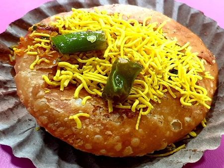 દાળ કચોરી