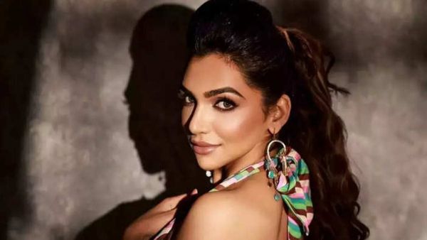 Kriti Verma Money Laundering Case : ટેક્સ અધિકારીમાંથી એક્ટ્રેસ બની, હવે 263 કરોડોના મની લોન્ડ્રિગ કેસમાં ફસાઇ