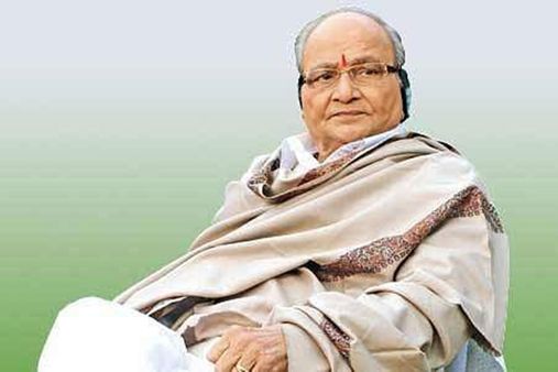 સાઉન્ડ આર્ટિસ્ટ તરીકે પોતાની સફર શરૂ કરી