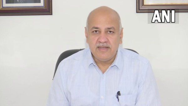 AAPએ મનીષની ધરપકડને રાજકીય કાવતરું ગણાવ્યું