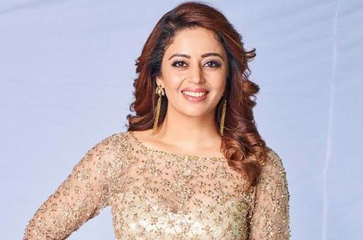 Neha Pendse video : યોગ કરી રહી હતી અભિનેત્રી, પછી થયું એવું કે શરમાઇ ગઇ નેહા પેડશે