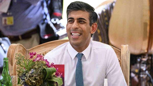 Fact Check: શું ઋષિ સુનક મંત્રીઓની ઓફિસમાં કરાવી રહ્યાં છે સુંદરકાંડનો પાઠ? જાણો સચ્ચાઇ