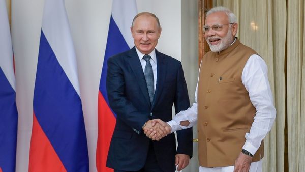 ભારતનો રશિયા પર ઓછો થઇ રહ્યોં છે ભરોસો ભારતનો રશિયા પર ઓછો થઇ રહ્યોં છે ભરોસો
