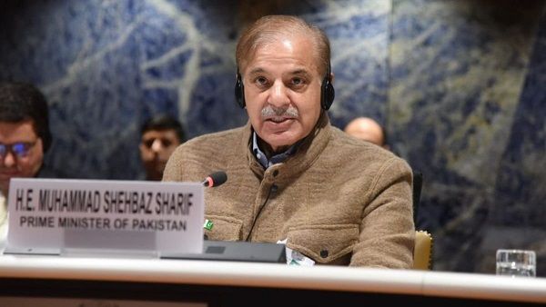 કંગાળ પાકિસ્તાનમાં બાળકો કુપોષણનો શિકાર, 170 અરબનો ટેક્સ લગાવશે શાહબાઝ શરીફ