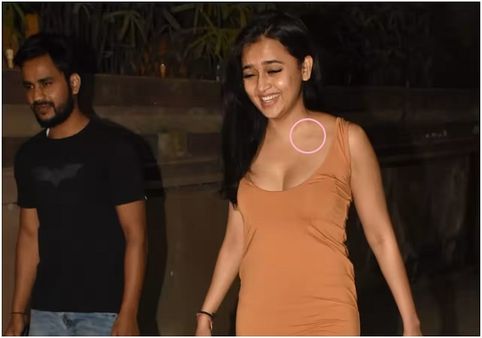 ગળા પરની લવ બાઈટે ફેન્સનું ધ્યાન ખેંચ્યુ